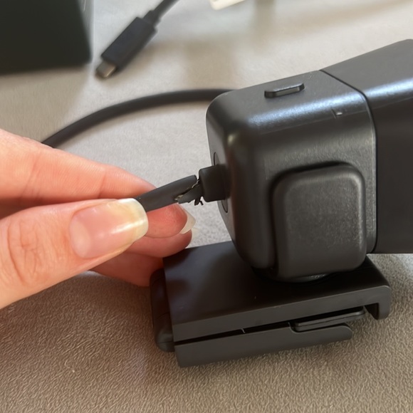 Logitech streamcam plus ! - Picture 2 of 4